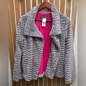 Patagonia Women’s Medium Gray Textured Teddy Jacket